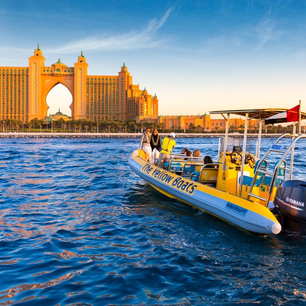 a small boat in a harbor